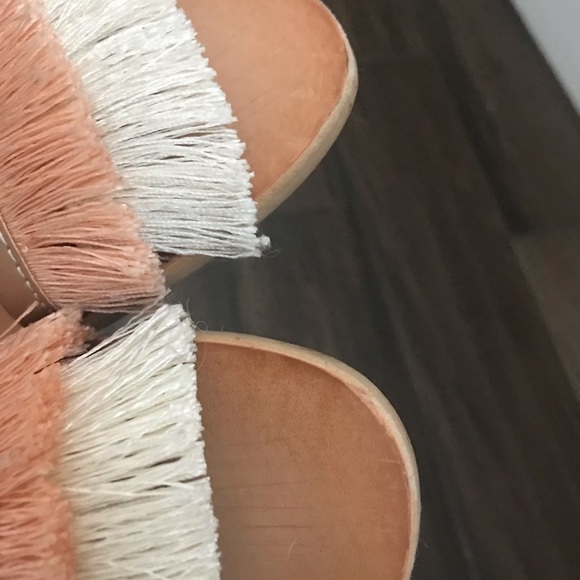 Dolce Vita Haya Fringe Sandal - Picture 7 of 8